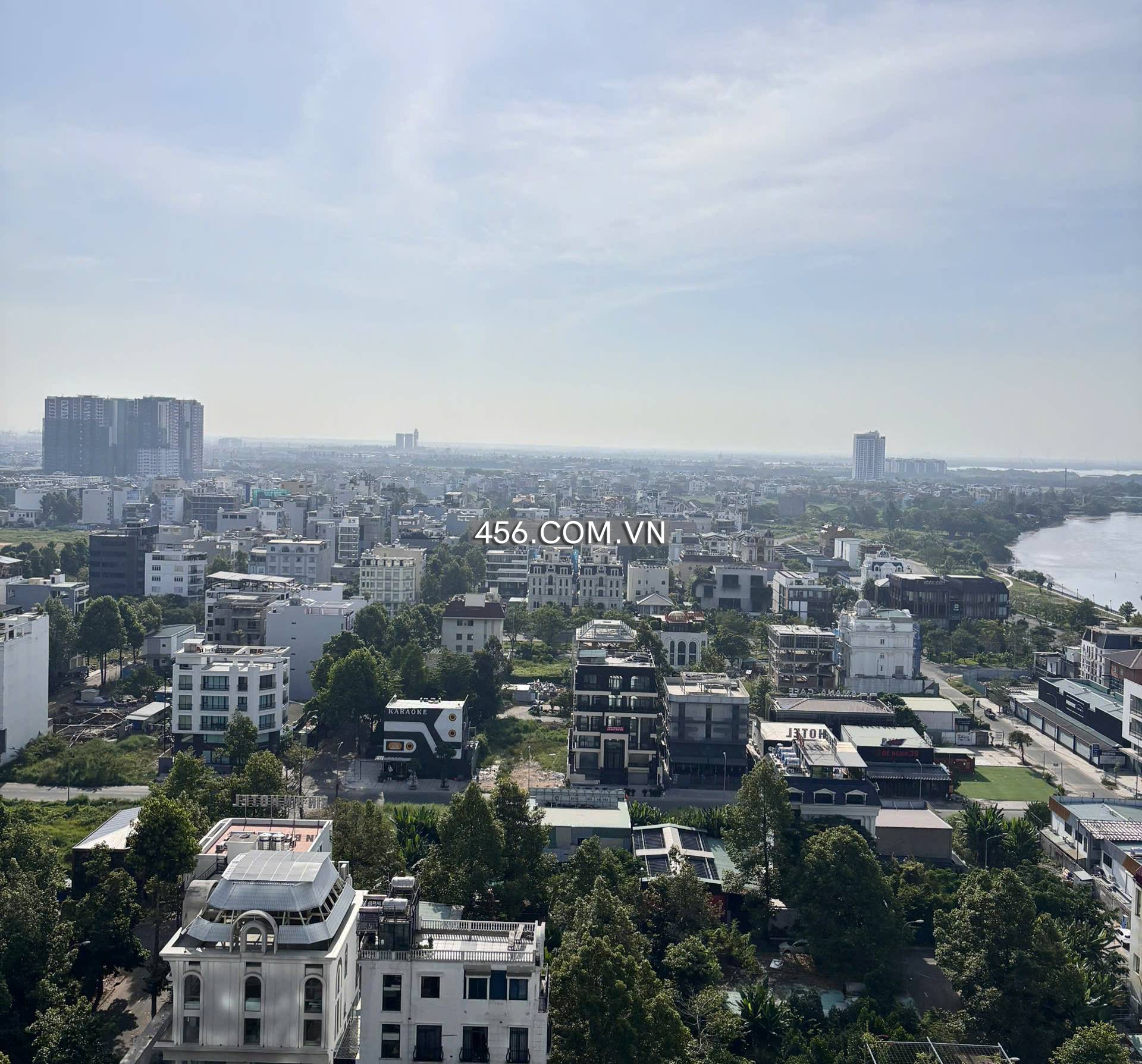 Hinh-One Verandah Apartment For Sale 2 Bedrooms Luminosa Tower SPA