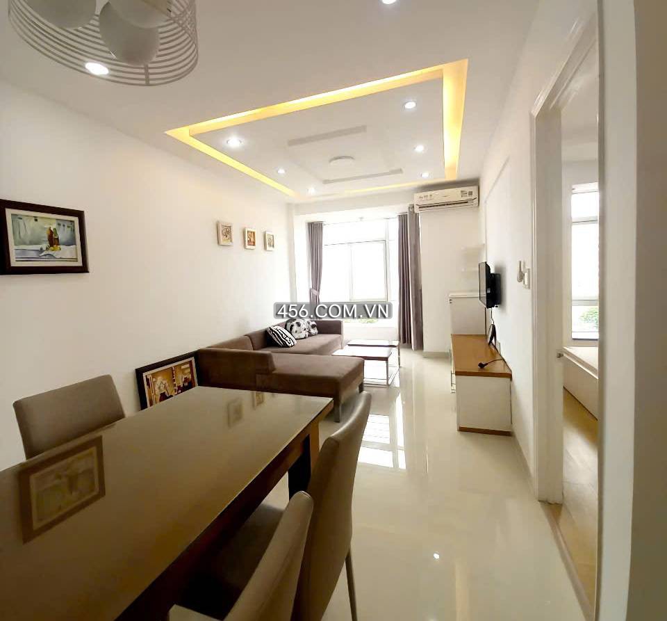 Hinh-Rent a 2-bedroom, 2-bathroom Sky Garden apartment for 15.5 million VND/month.