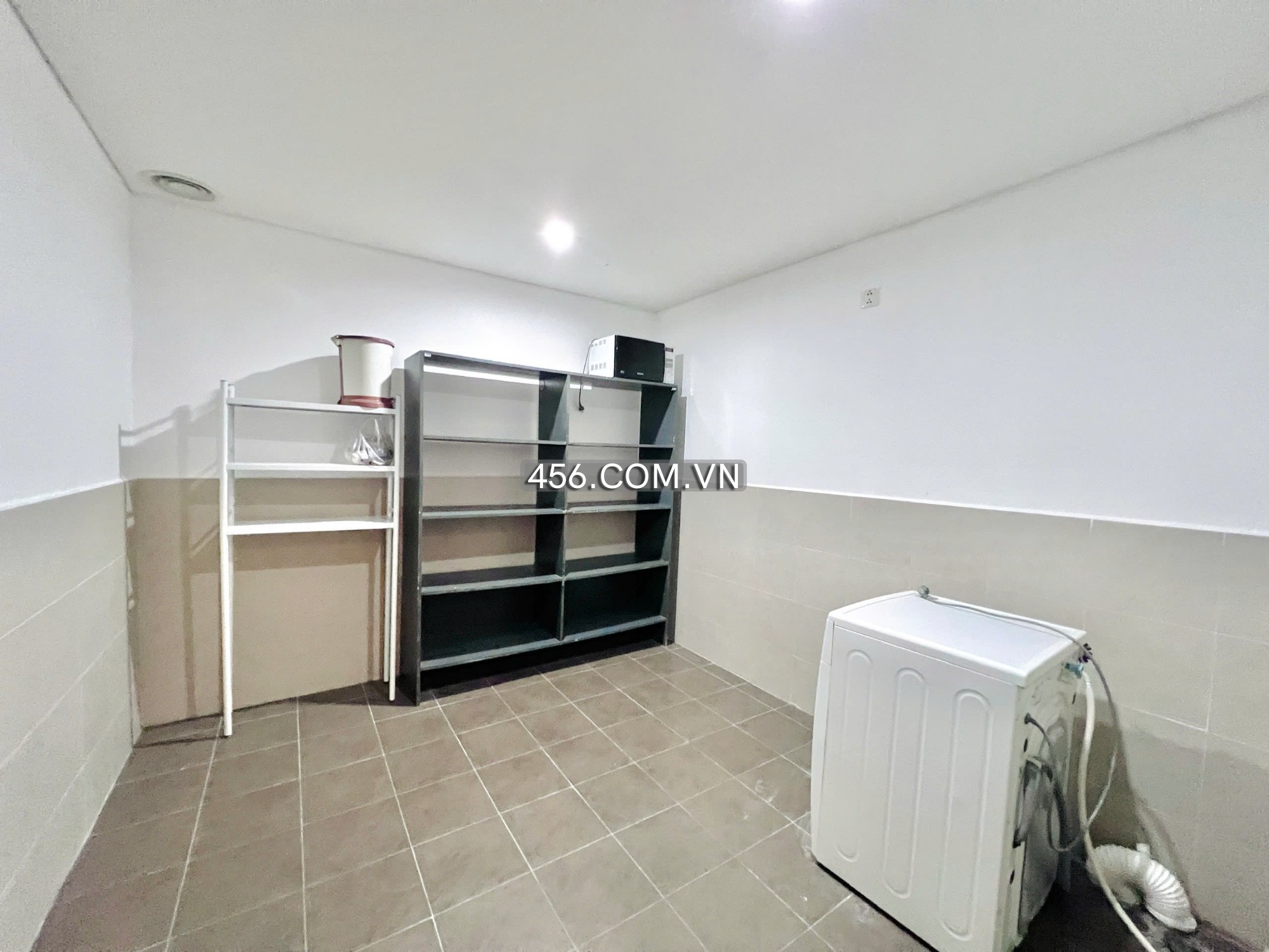 Hinh-Apartment for rent at Thao Dien Pearl, 3 bedrooms, Tower B, low floor.