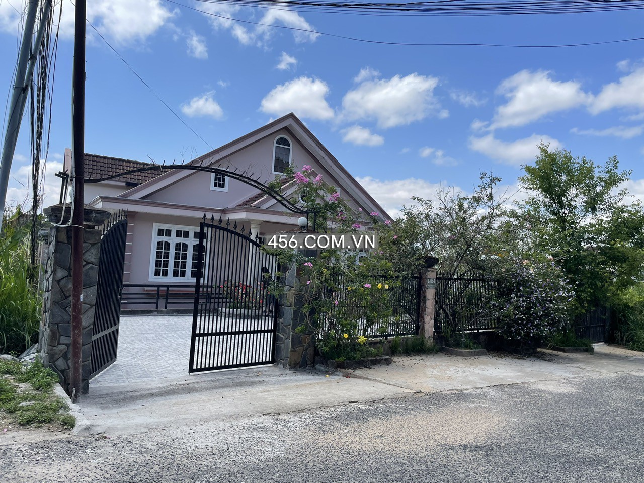 Bán Villa Biệt Thự Đường Lý Nam Đế Phường...