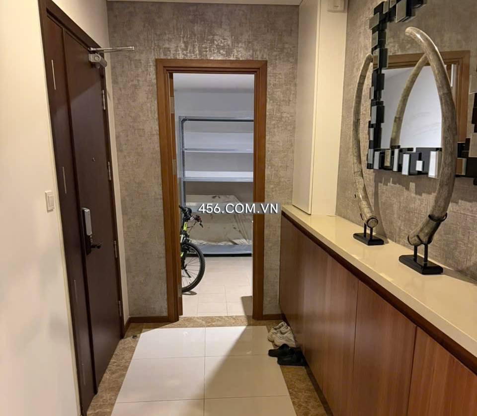 Hinh-3-bedroom apartment for rent at Thao Dien Pearl, Tower B, with stunning views of Landmark 81.