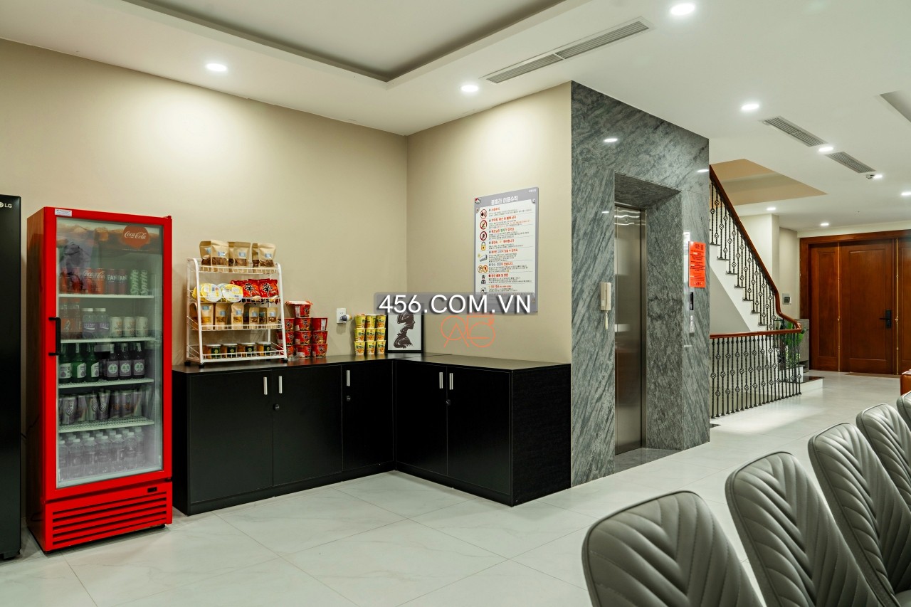 Hinh-Villa for rent in Diamond Island area, District 2, by the day.