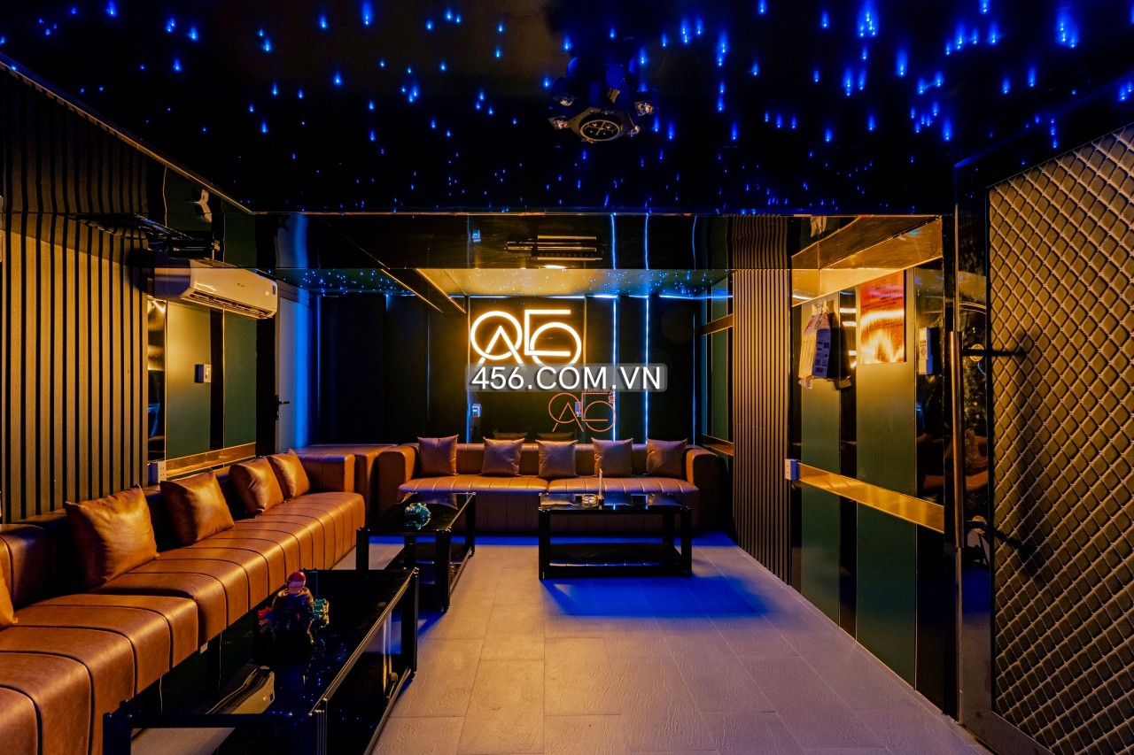 Hinh-Villa for rent in Diamond Island area, District 2, by the day.