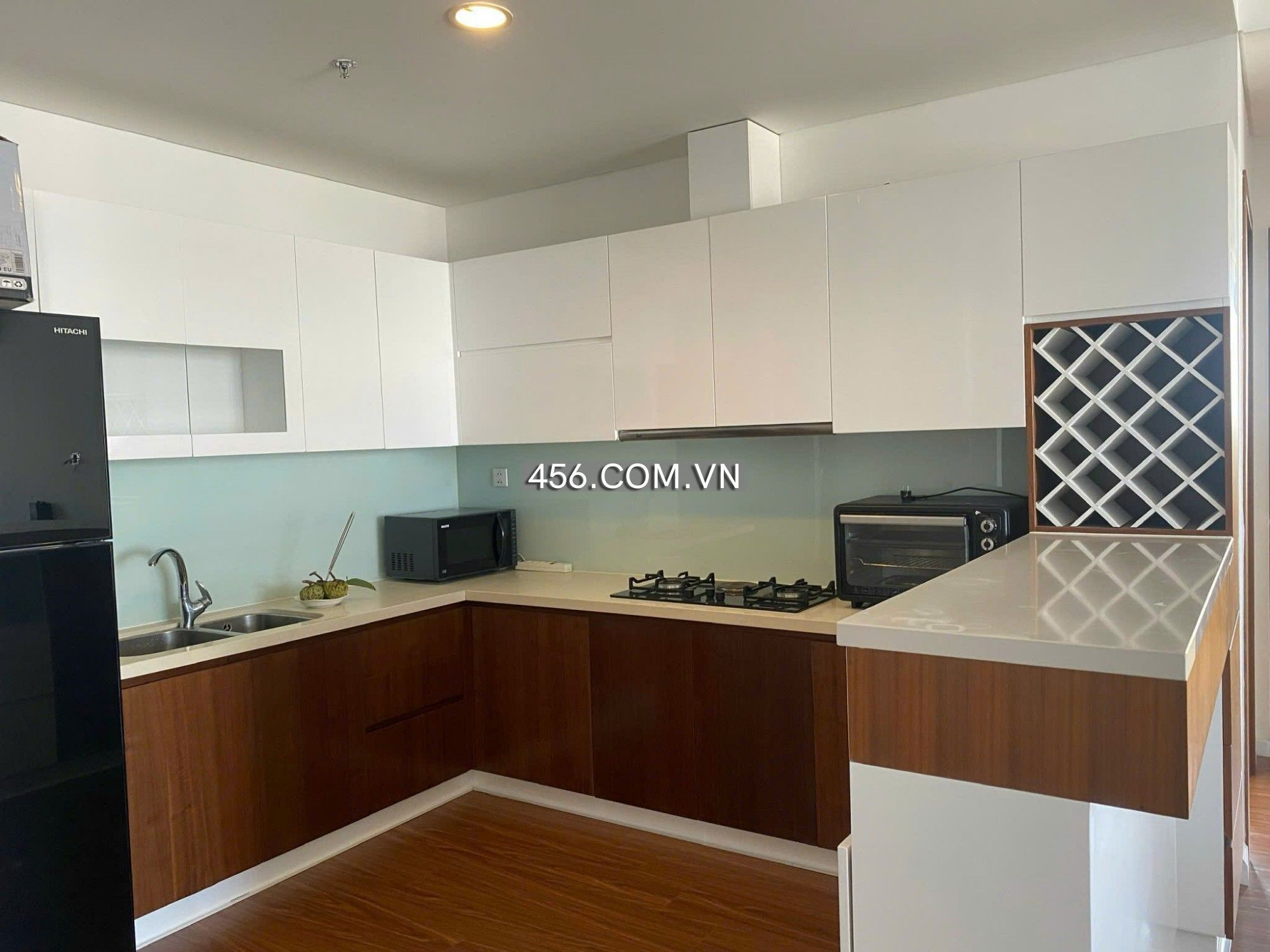 Hinh-Apartment for rent at Thao Dien Pearl Tower A, 3 bedrooms, river and city view.