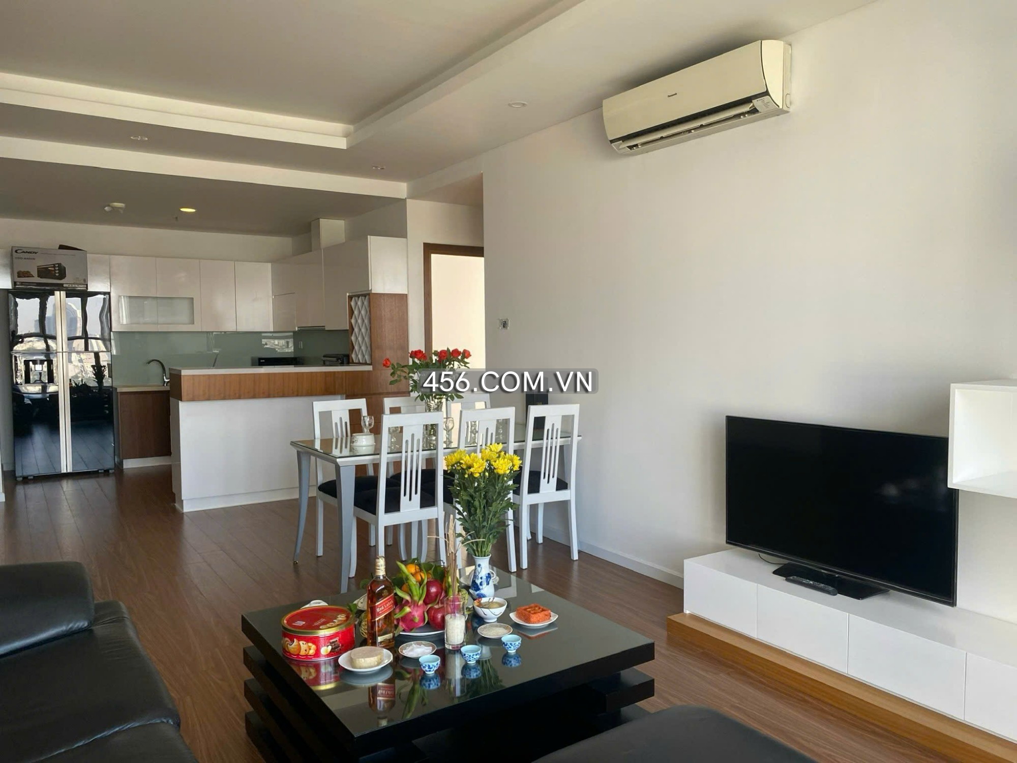 Hinh-Apartment for rent at Thao Dien Pearl Tower A, 3 bedrooms, river and city view.