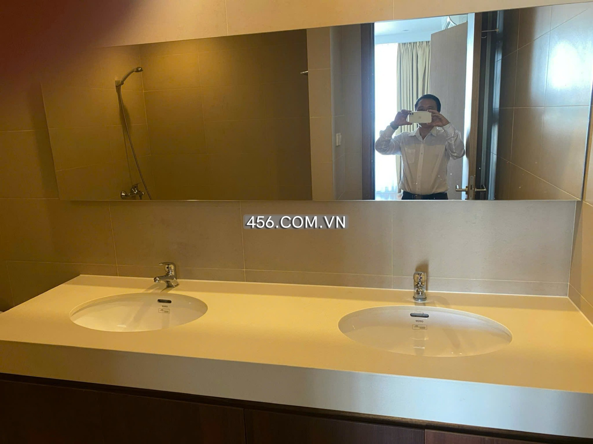 Hinh-Apartment for rent at Thao Dien Pearl Tower A, 3 bedrooms, river and city view.