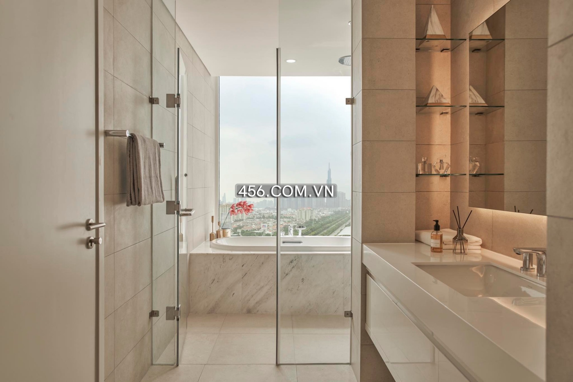 Hinh-Cho thuê tòa khách sạn đường Nguyên Tử Lực Đà Lạt 44 phòng kinh doanh