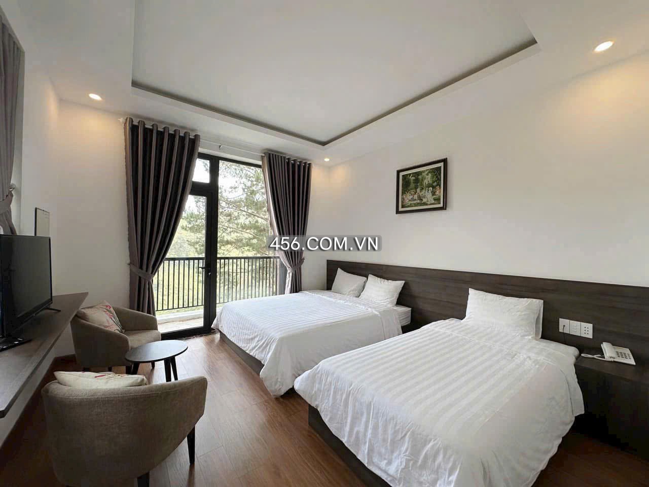 Hinh-Cho thuê tòa khách sạn ngay Hồ Tuyền Lâm Đà Lạt 40 phòng