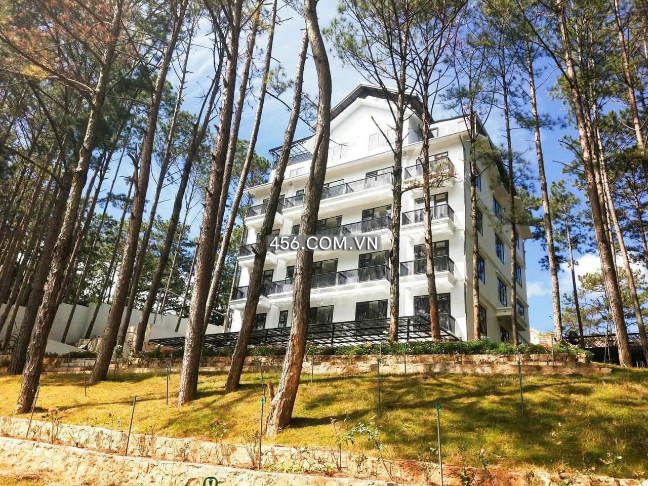 Hinh-Cho thuê tòa khách sạn ngay Hồ Tuyền Lâm Đà Lạt 40 phòng