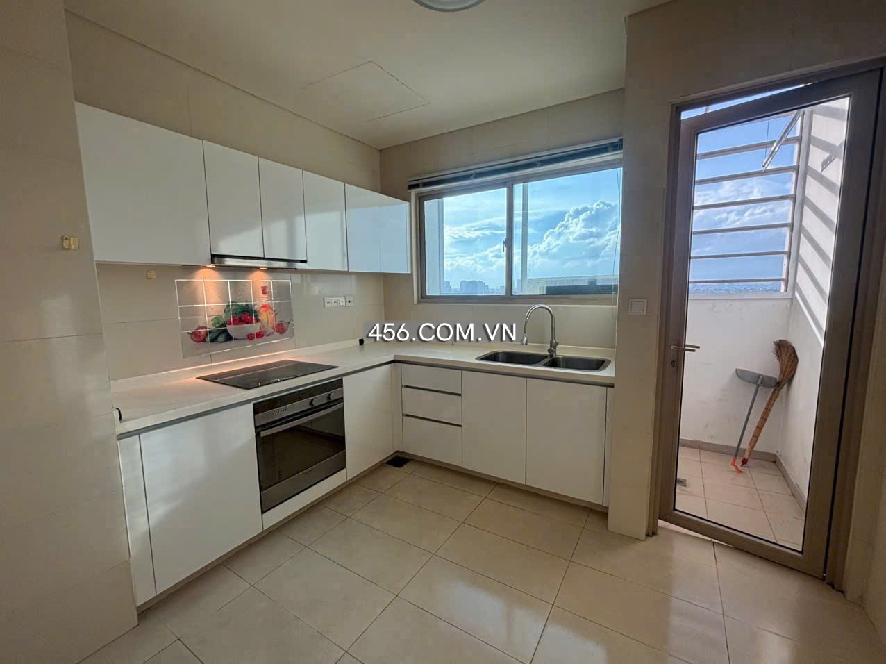 Hinh-The Vista An Phu 2 Bedroom Apartment for Rent River View Unfurnished