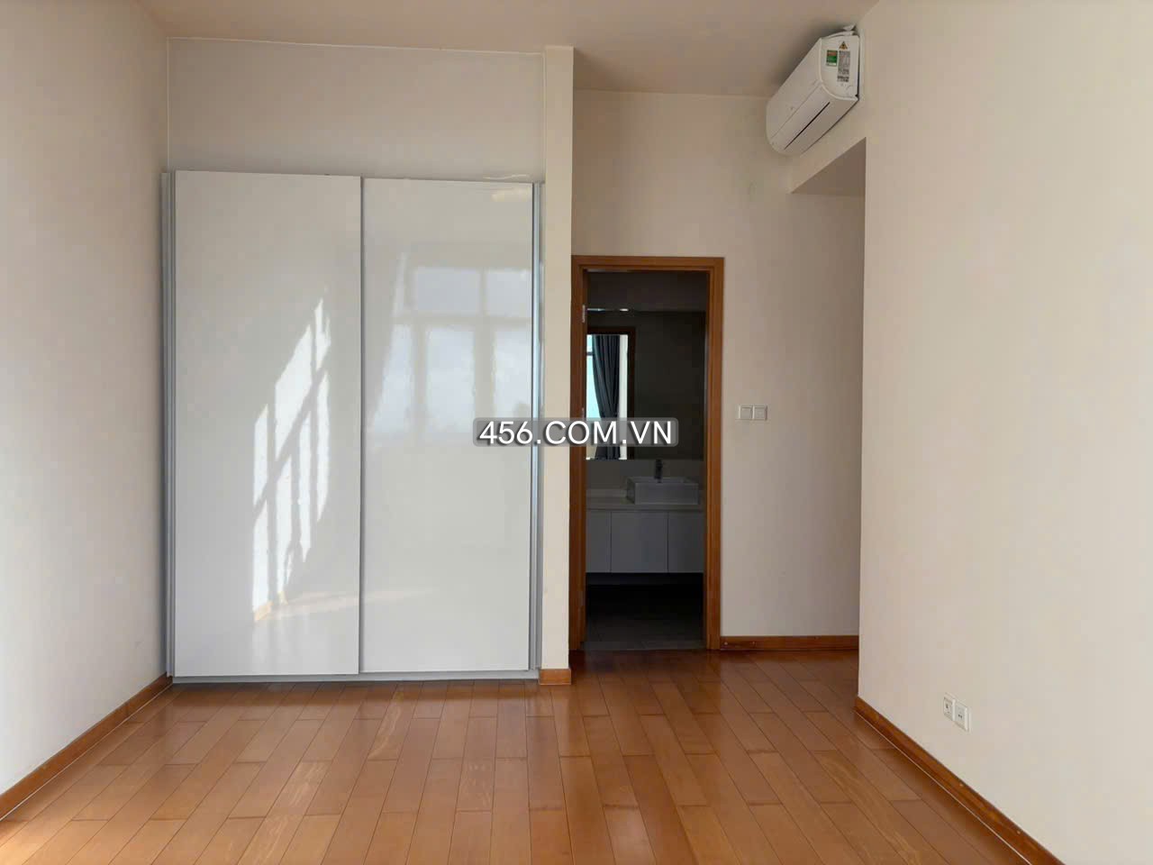 Hinh-The Vista An Phu 2 Bedroom Apartment for Rent River View Unfurnished