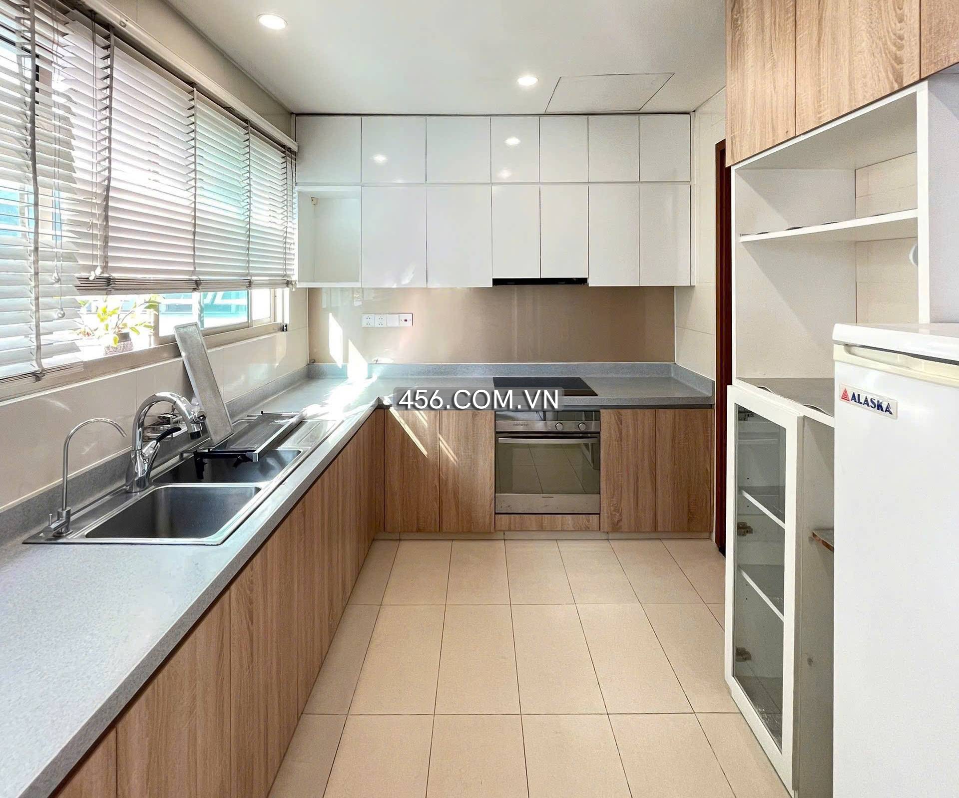 Hinh-3 bedroom apartment for rent The Vista An Phu high floor nice view