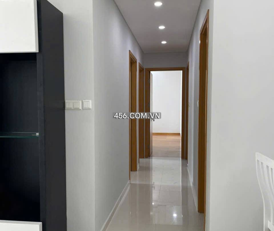 Hinh-3 bedroom apartment for rent The Vista An Phu high floor nice view