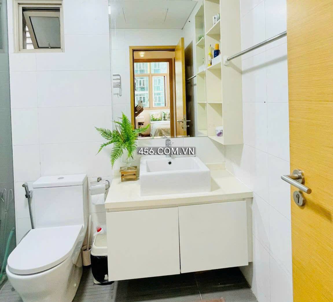 Hinh-3 bedroom apartment for rent The Vista An Phu full pool view nice