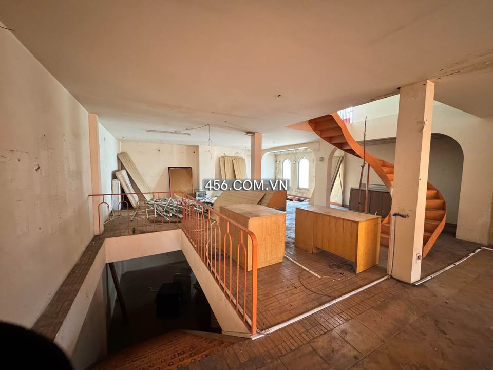 Hinh-Cho thuê mặt bằng lớn đường Nguyễn Văn Cừ Phường Xuân Hương Đà Lạt