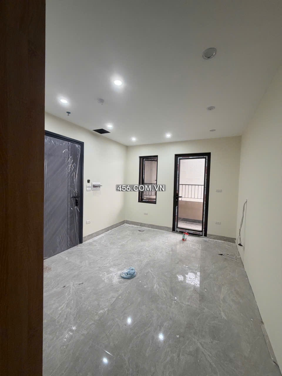 Cho thuê tòa căn hộ dịch vụ Phạm Văn Đồng 36...