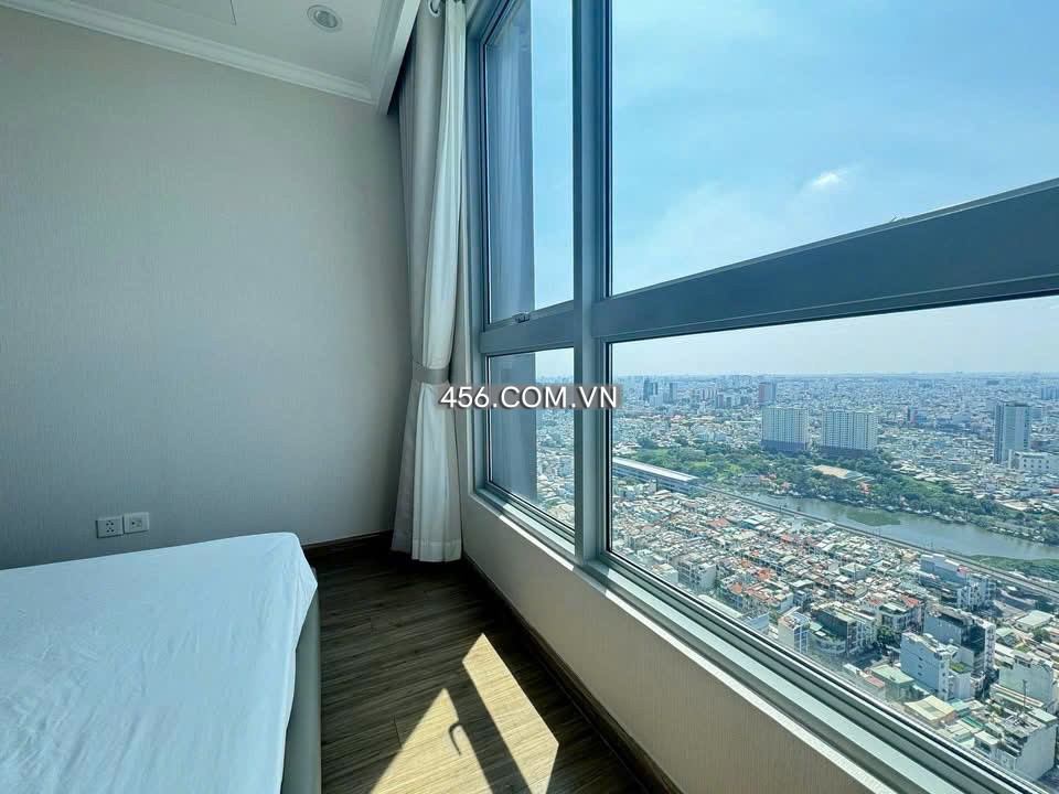 Hinh-3 Phòng Ngủ Căn hộ Vinhomes Central Park Bán Tòa Landmark 4 Lầu cao