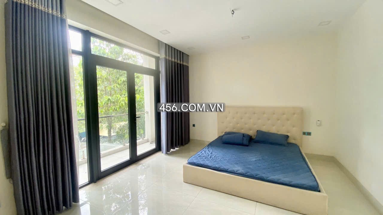 Hinh-Everich 3 Villas For Lease 8 BR Morden at Phu Thuan District 7