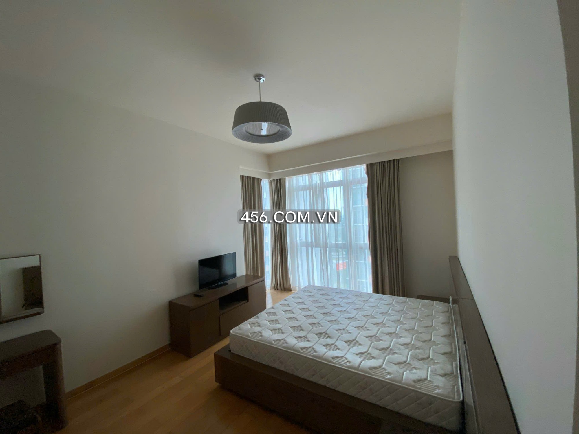 Hinh-The Vista Apartment For Rent 3 Bedrooms Tower 5 Pool View