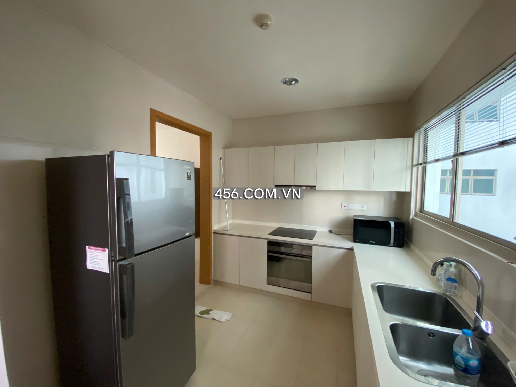 Hinh-The Vista Apartment For Rent 3 Bedrooms Tower 5 Pool View