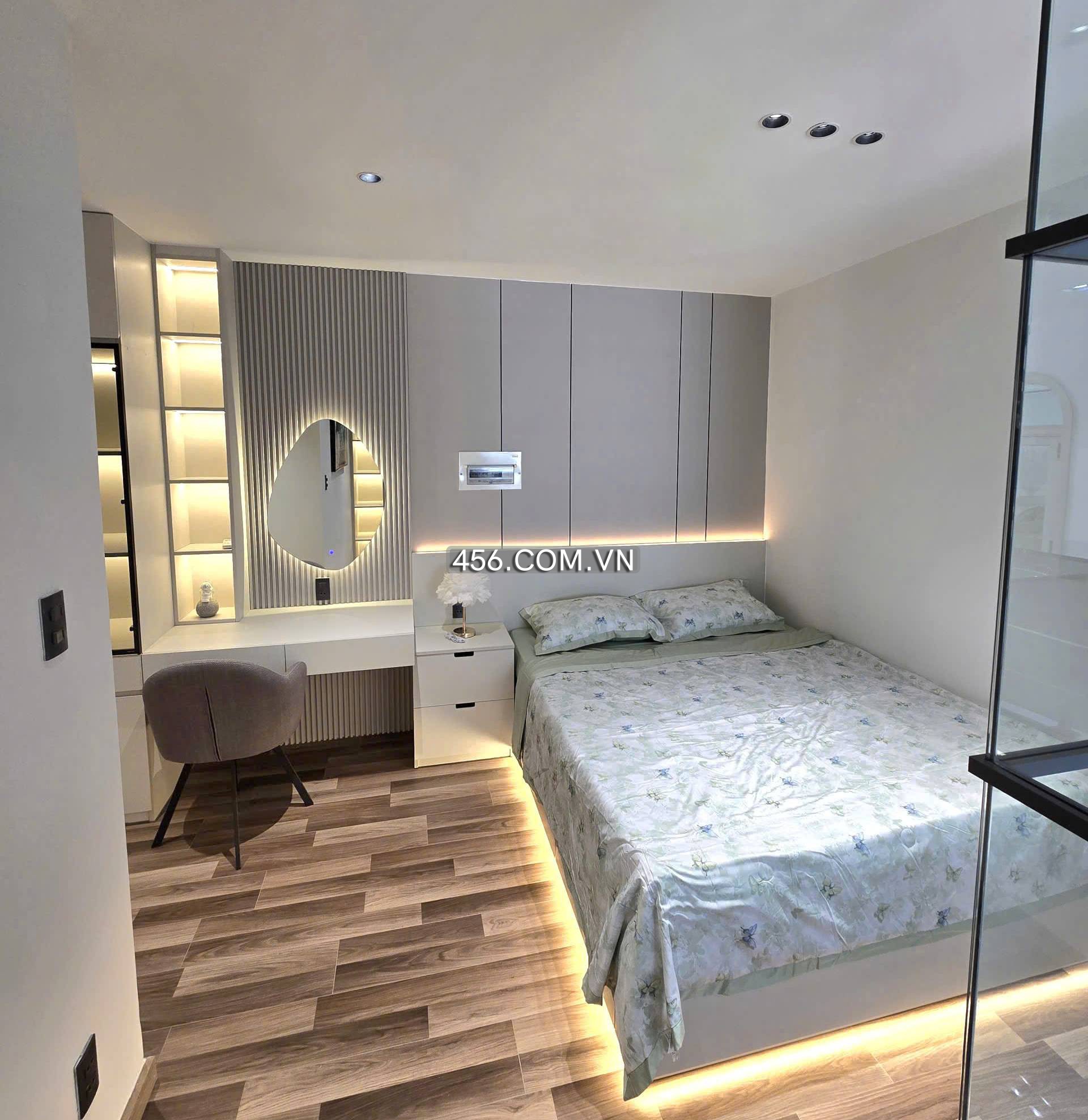 Hinh-Penthouse Sky Garden 2 Apartment For Lease Brandnew Furniture Morden District 7