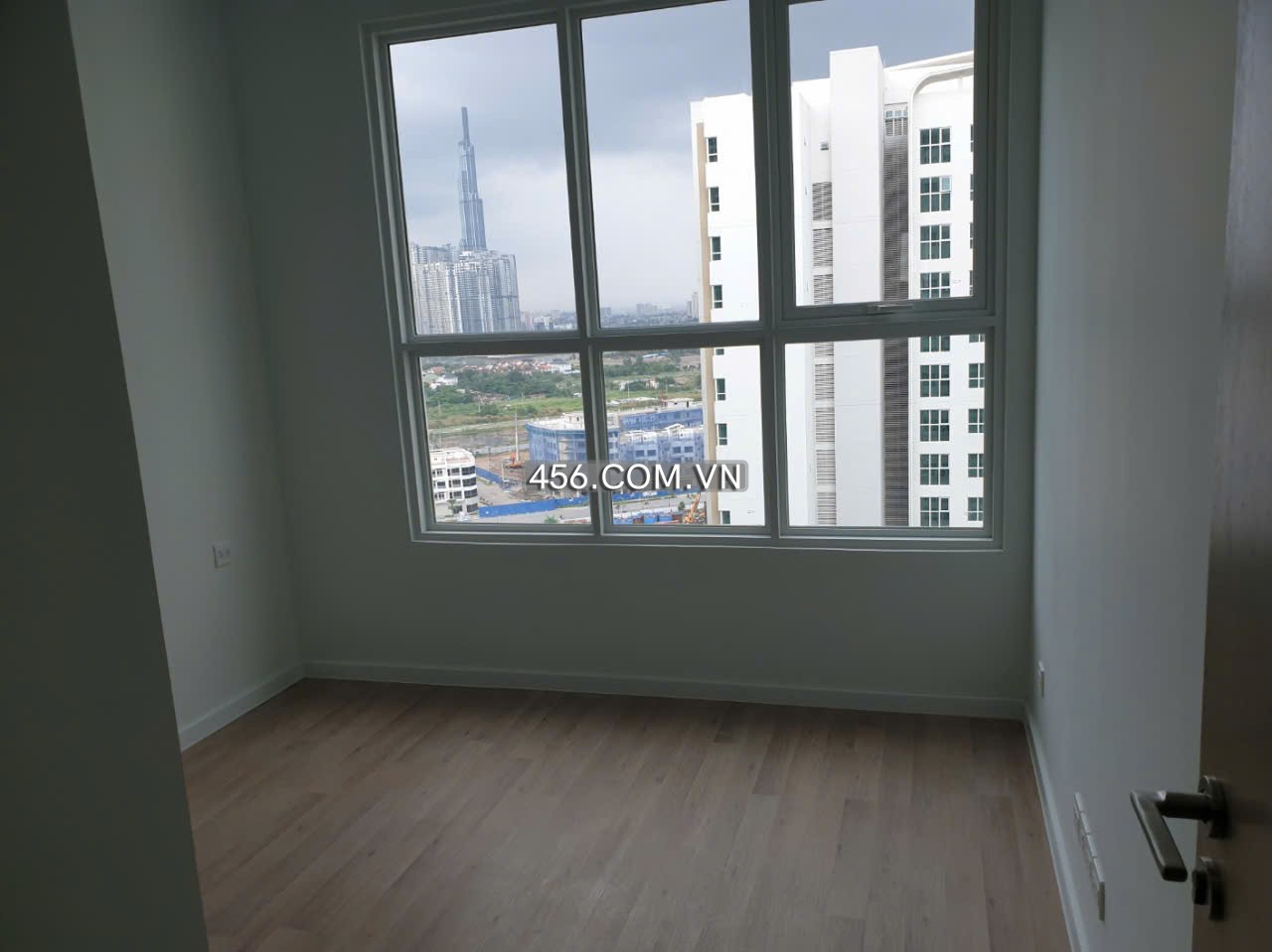 Hinh-Sadora Sala 3-Bedroom Apartment for Sale Foreign Quota Unit in Tower A