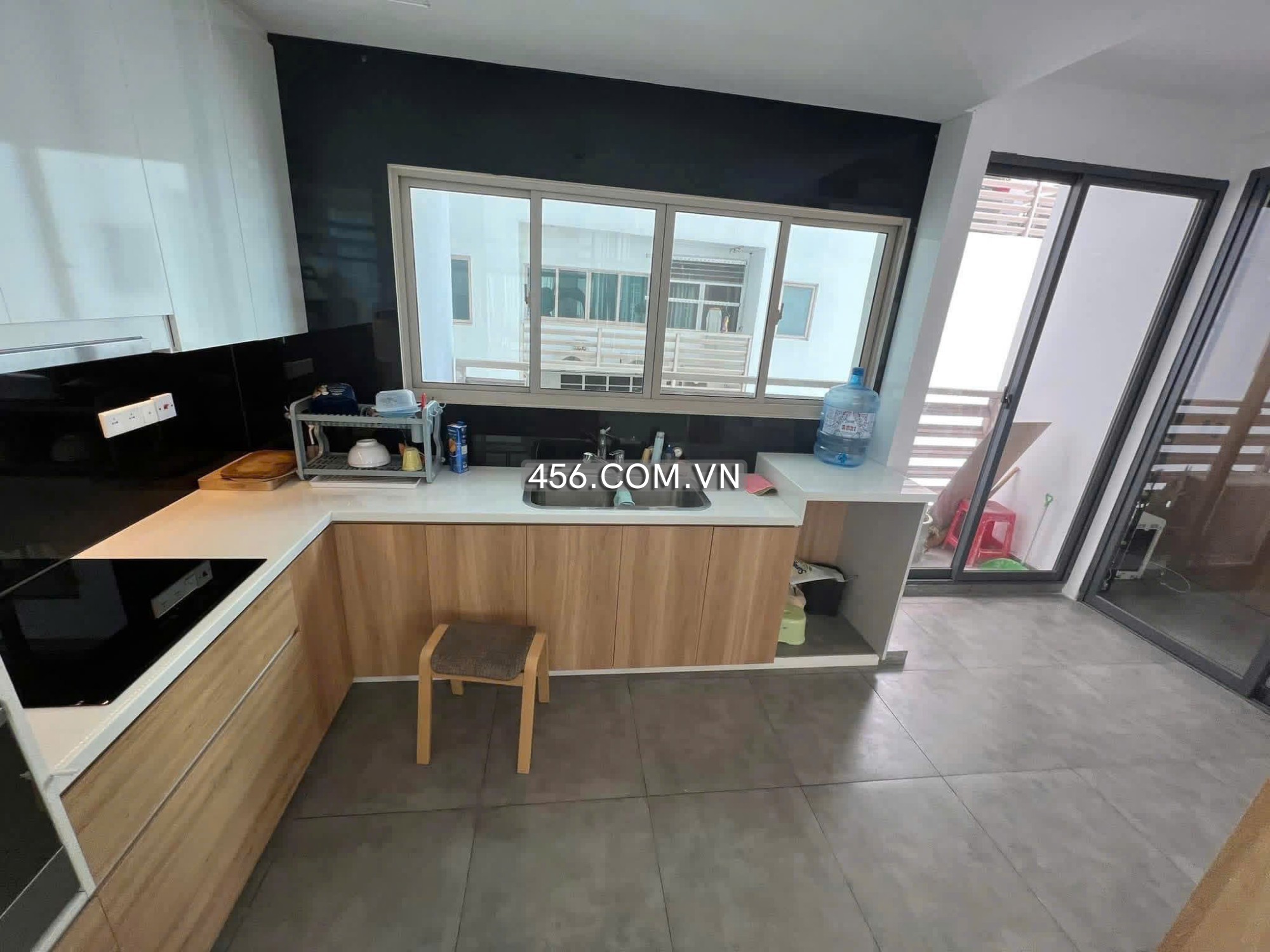 Hinh-4 Bedrooms The Vista An Phu Apartment For Lease Morden Furniture