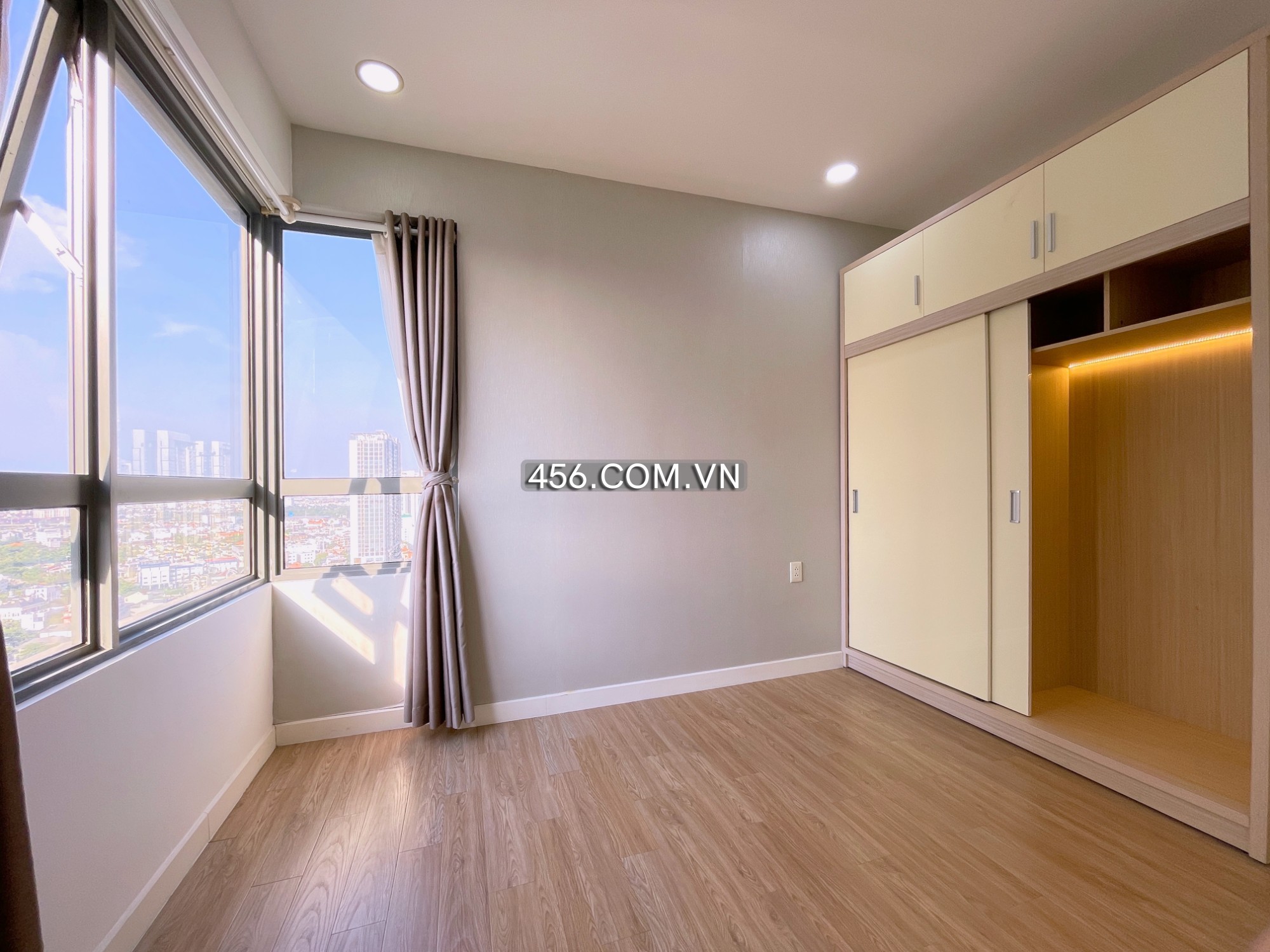 Hinh-Căn hộ 3 Phòng Ngủ Masteri Thảo Điền View Sông Tháp 5 Suất Nười Nước Ngoài