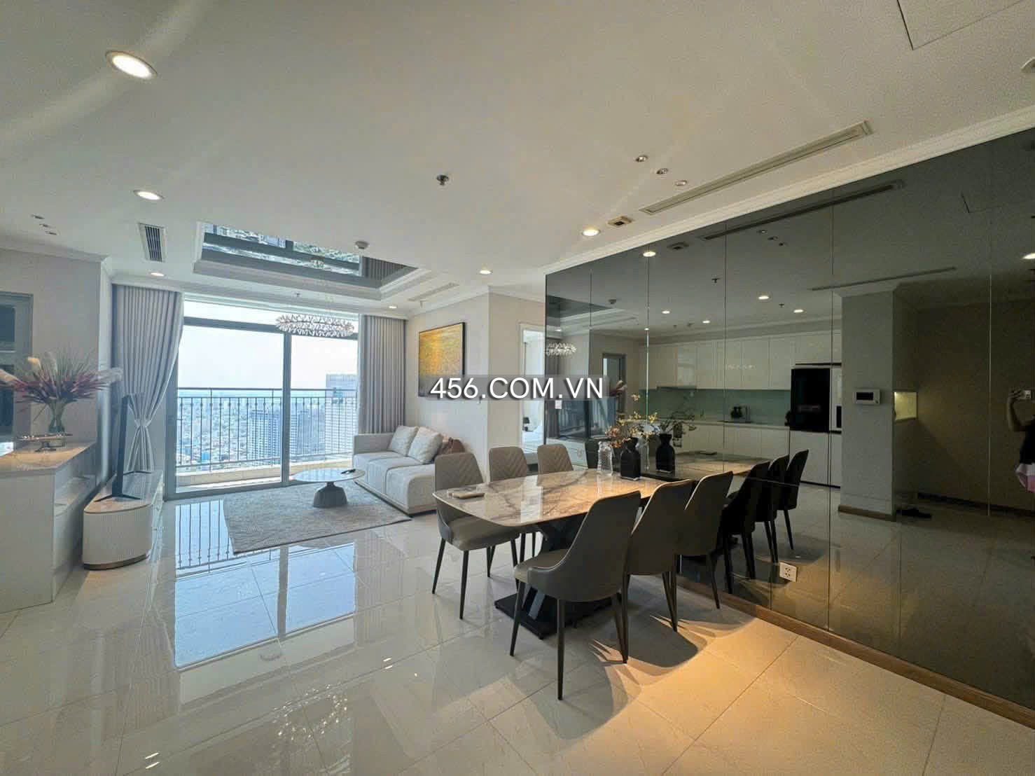 Hinh-3 phòng ngủ căn hộ Vinhomes Central Park bán 109m view thoáng