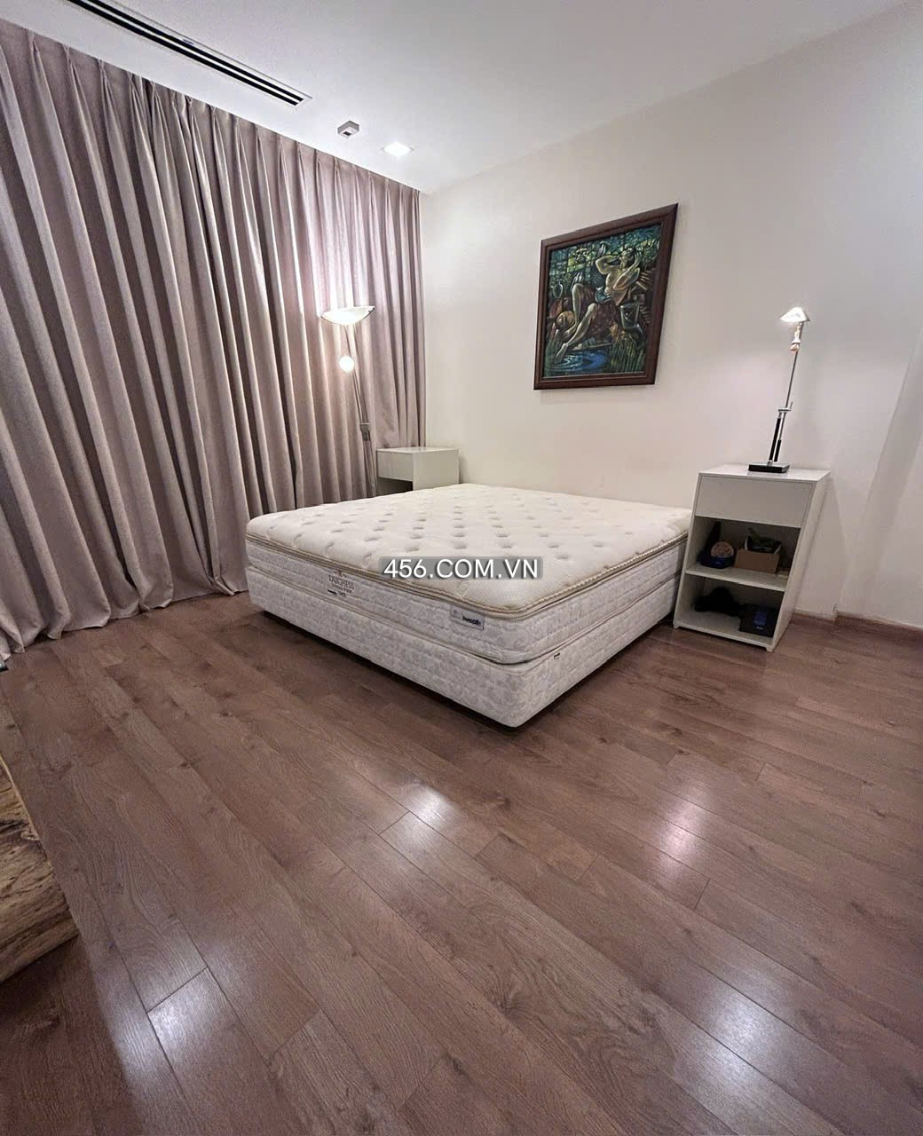 Hinh-3 Bedrooms Vinhomes Central Park Apartment For Lease River View