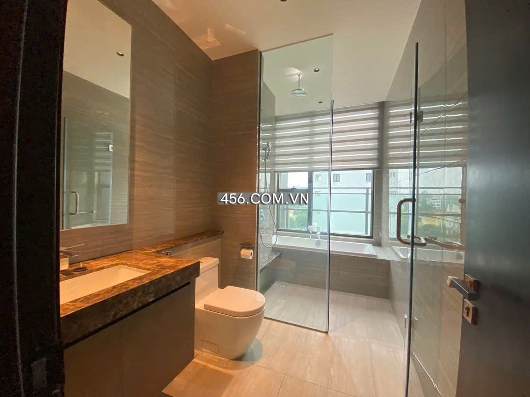 Hinh-4 Bedrooms Define Apartment For Lease 325 sqm City View