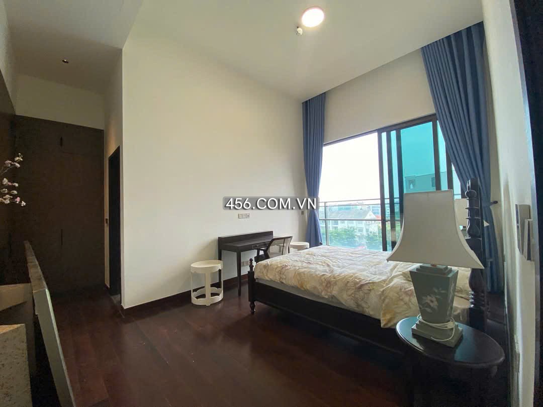 Hinh-4 Bedrooms Define Apartment For Lease 325 sqm City View