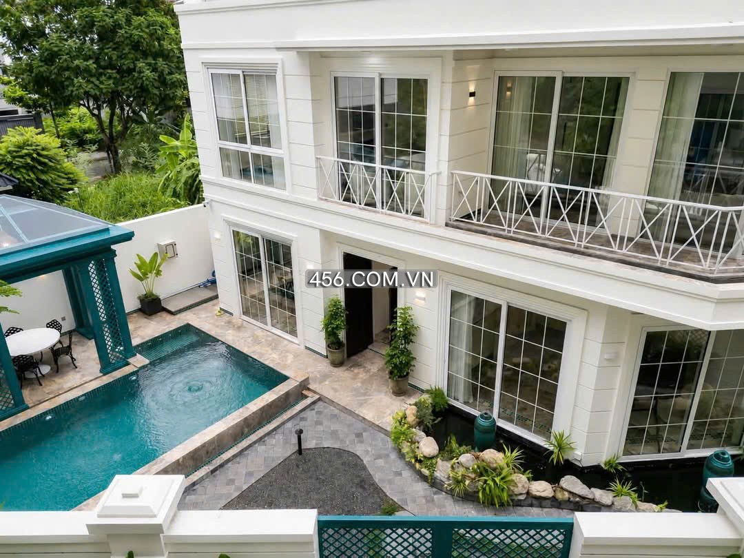 Hinh-Villa Lien Phuong St For Lease at Ho Chi Minh City Big Pool Morden