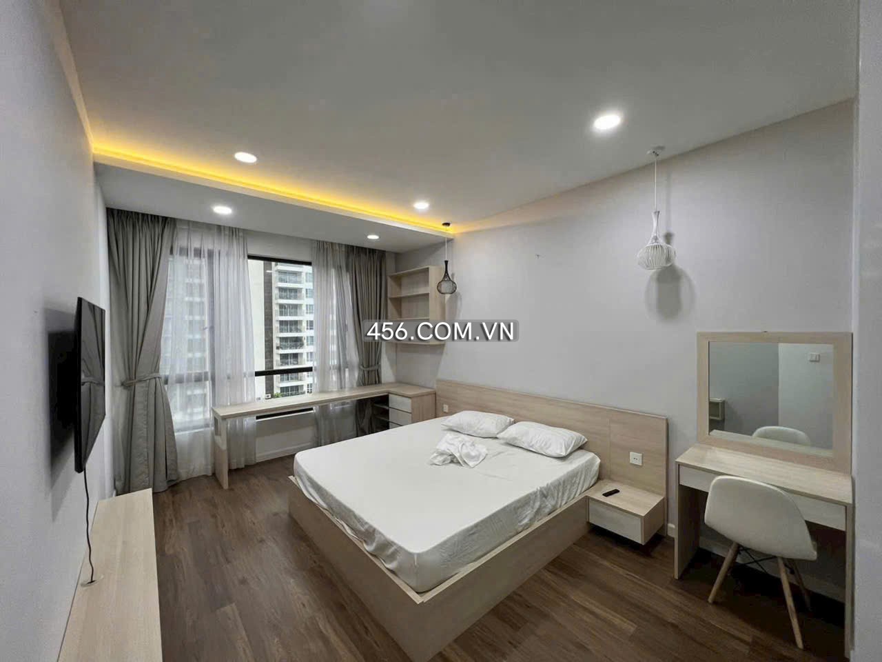 Hinh-2 Phòng ngủ căn hộ Estella Heights bán 102m2 tháp 1 View hồ bơi đẹp