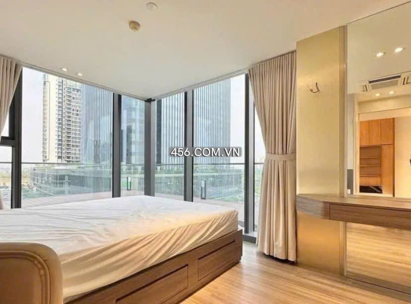 Hinh-Duplex with Garden Opera Apartment Metropole Thu Thiem For Lease