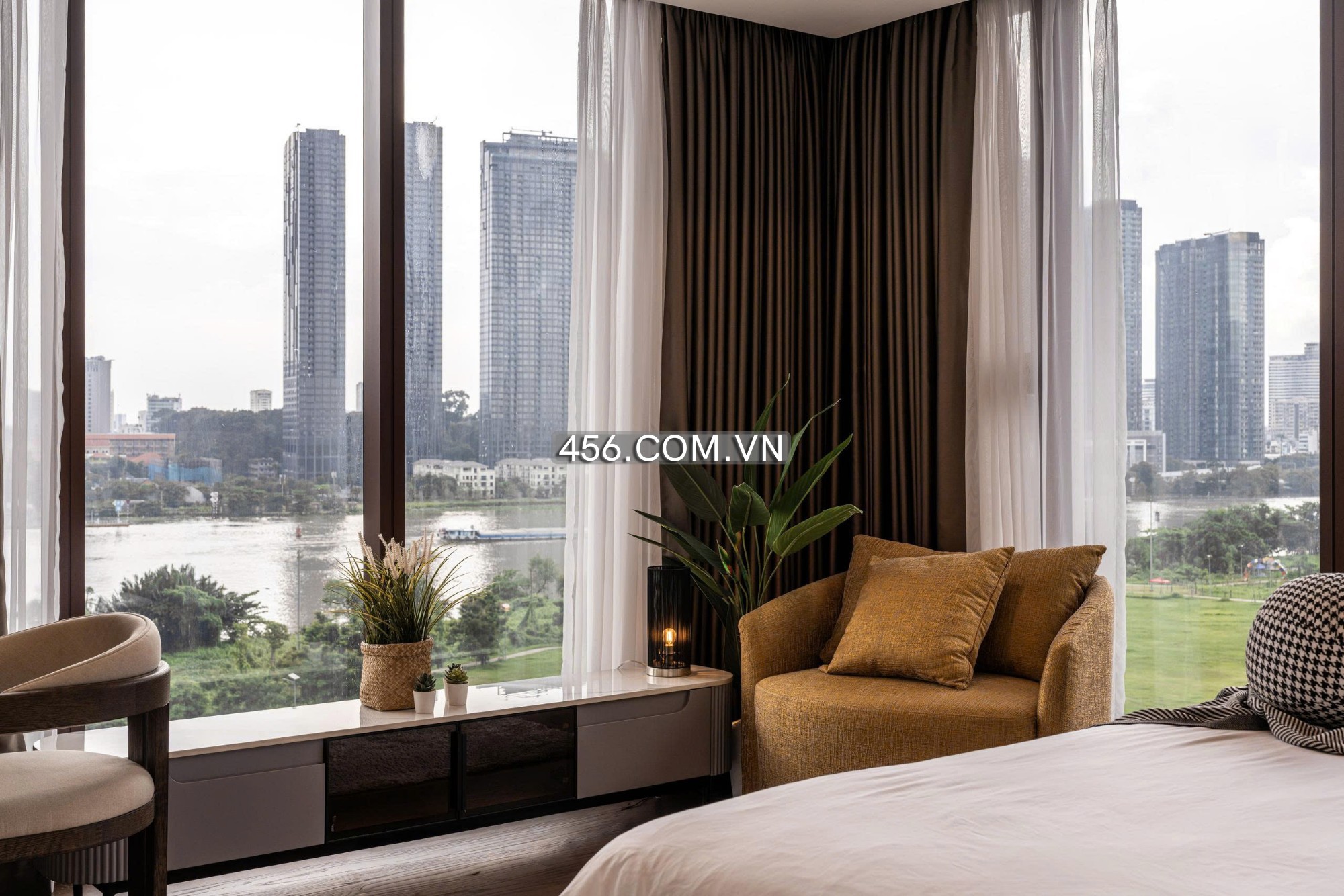 Hinh-4 Bedrooms Metropole Thu Thiem Apartment For Lease 170m River View