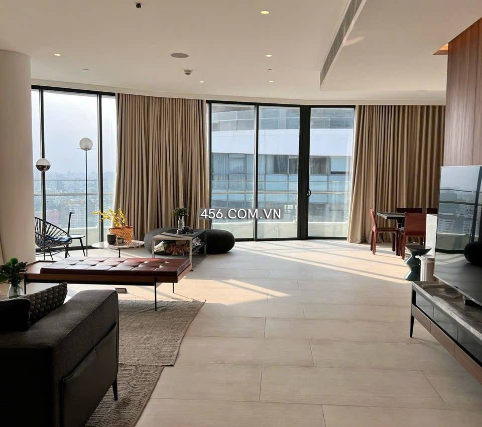 Hinh-Morden Penthouse City Garden Apartment with Garden For Lease