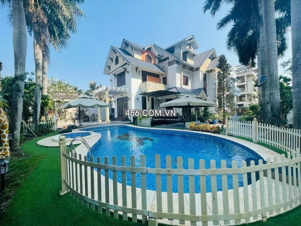 Hinh-Cho thuê biệt thự cao cấp Nguyễn Văn Hưởng Thảo Điền sân vườn và hồ bơi rộng