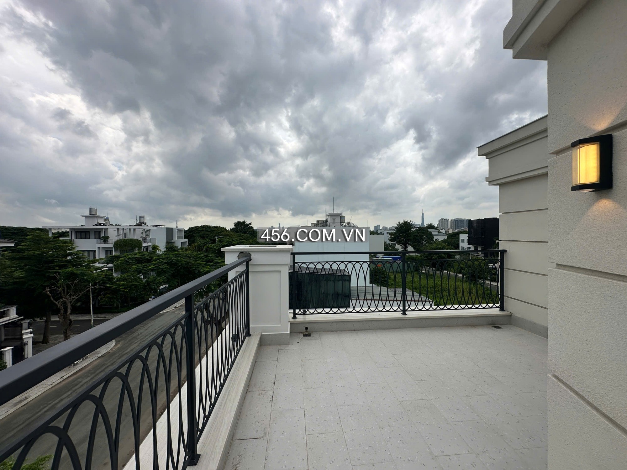 Hinh-Villa Thanh My Loi District 2 For Lease Morden Furniture