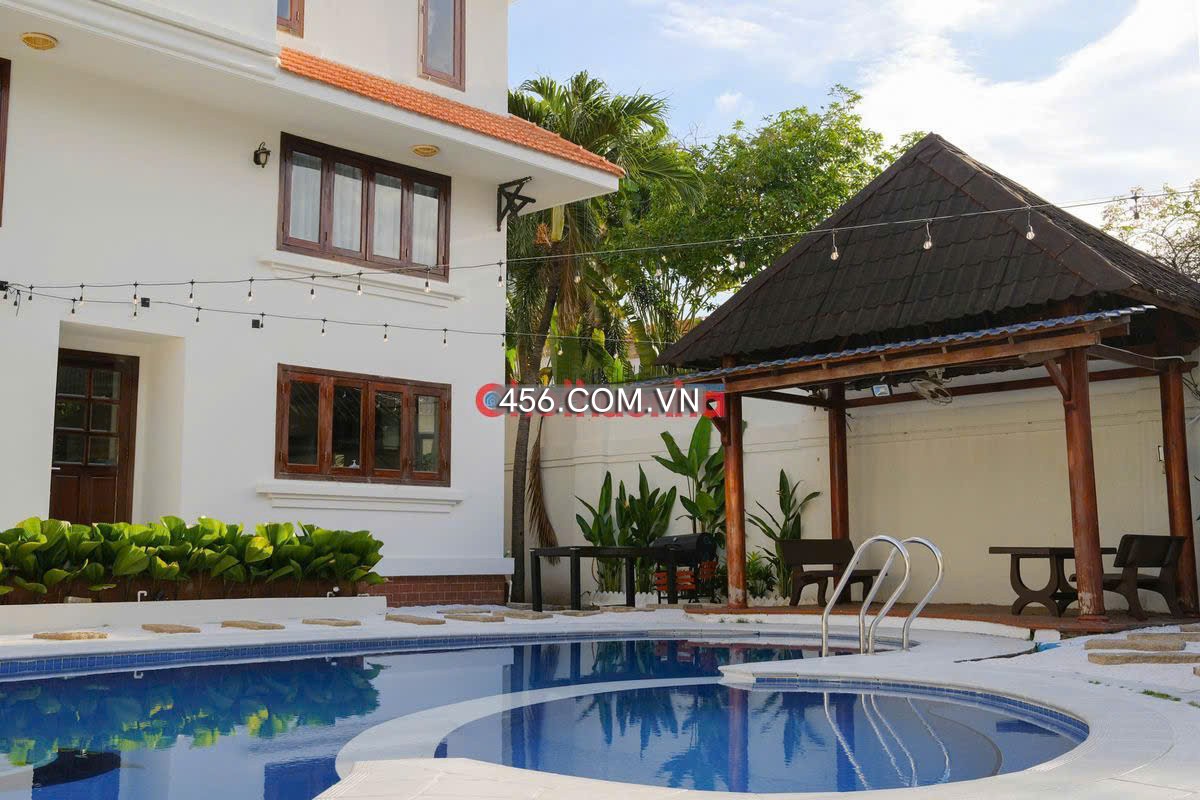 Villa Nguyen U Di Thao Dien For Lease With...