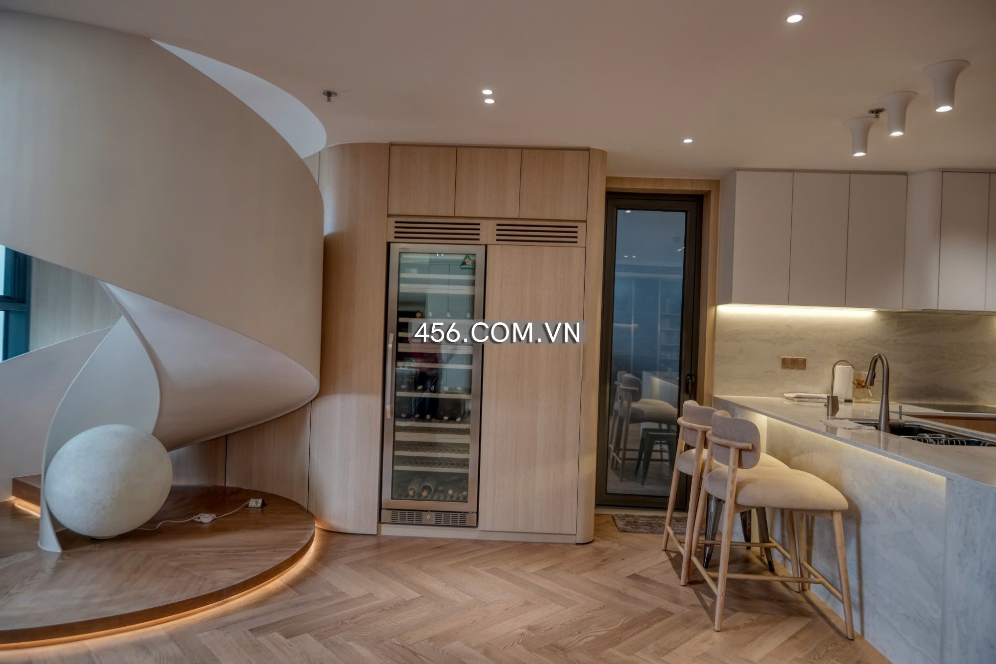 Hinh-Penthouse The Crest Metropole Thu Thiem Apartment For Lease 175m2 Morden