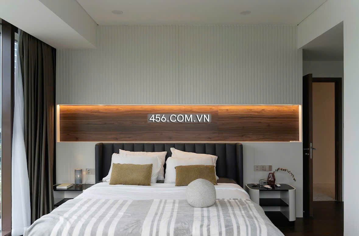 Hinh-4 Bedrooms The Galleria Apartment For Lease 170m2 City View