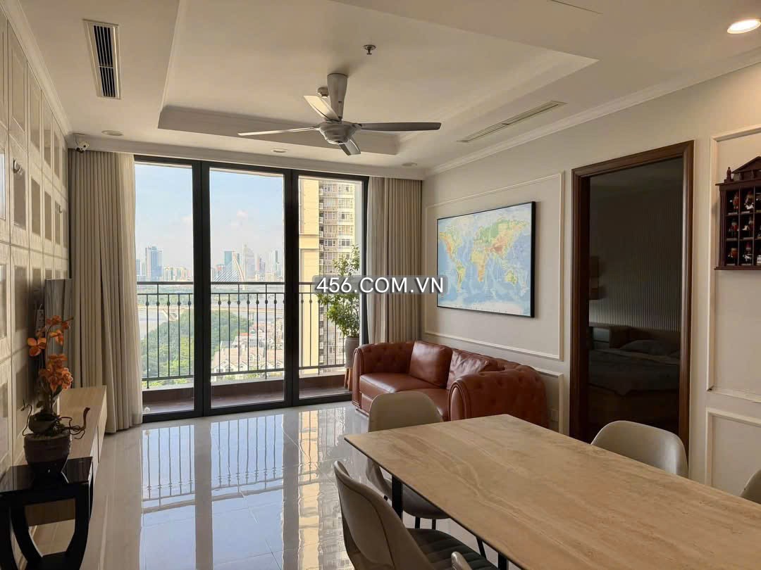 3 Bedrooms Vinhomes Central Park Apartment...