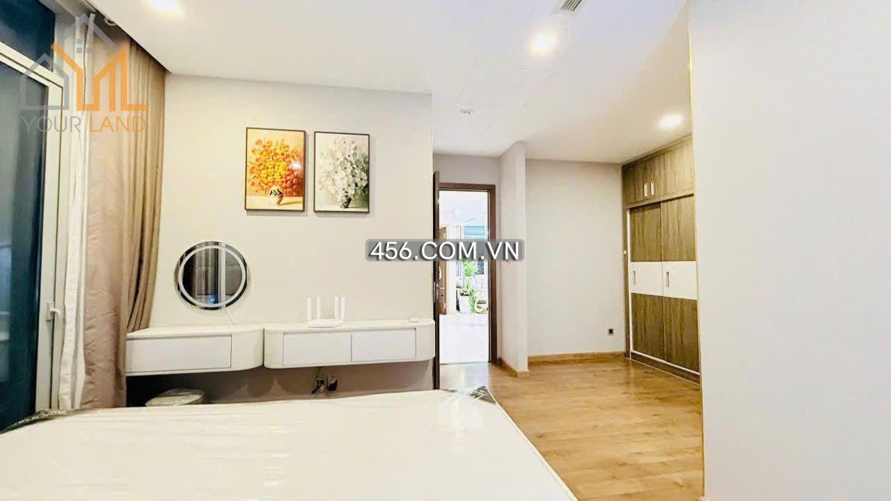 Hinh-4 Bedrooms Vinhomes Central Park Apartment For Lease Park 2 Tower RiverView