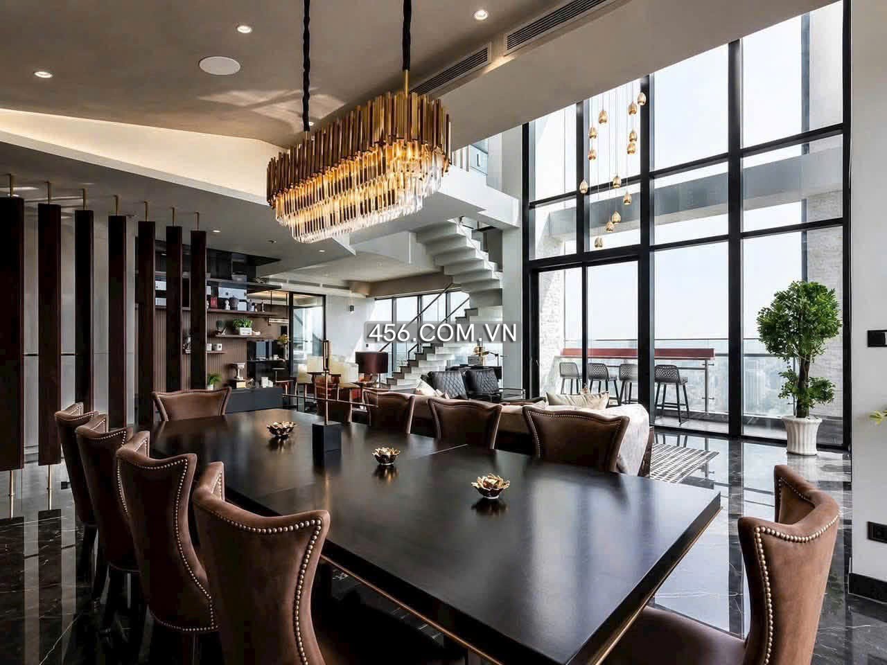 Hinh-Penthouse Vinhomes Golden River Apartment For Lease 280m2 Paranoma View
