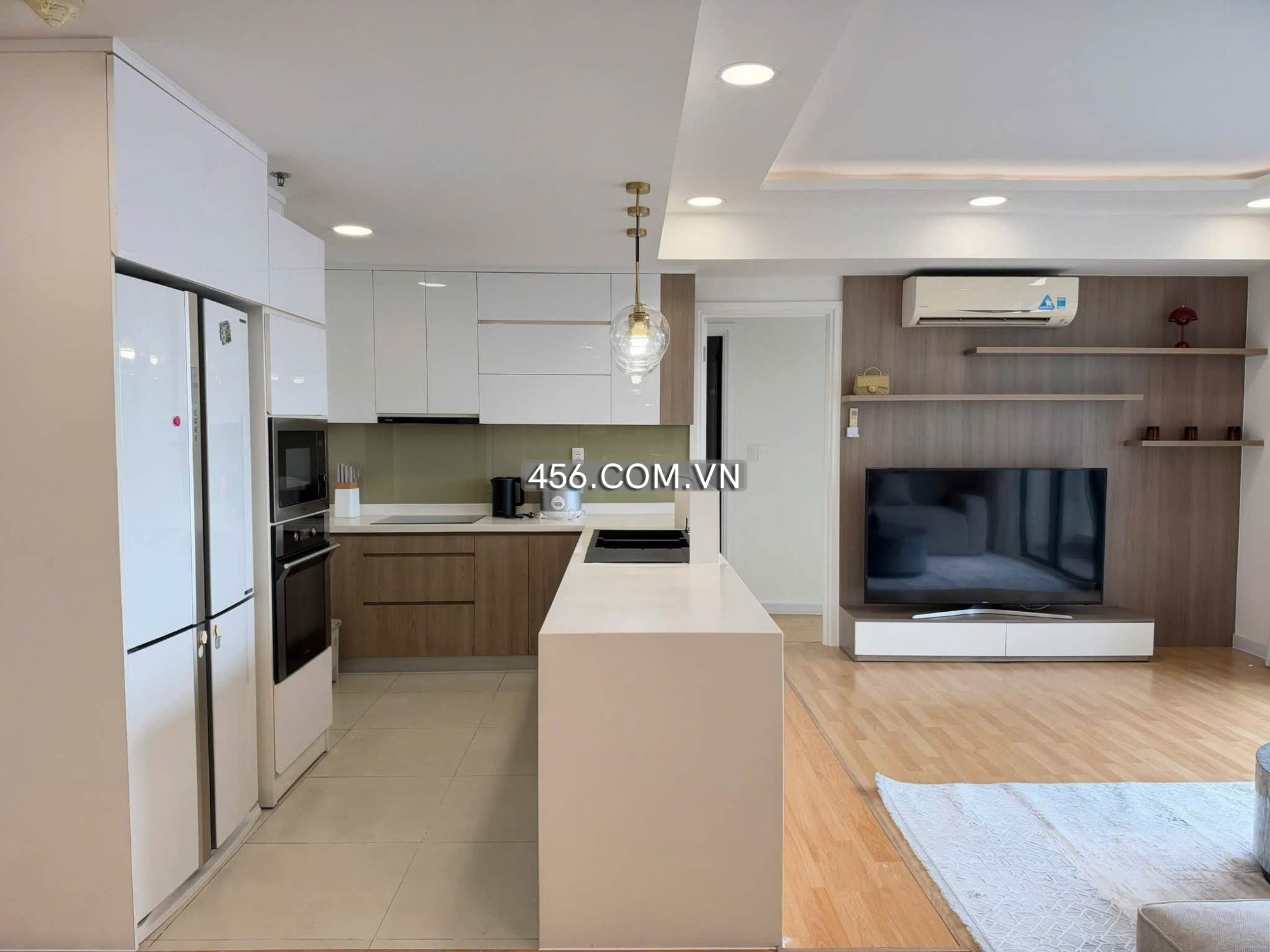 Hinh-Duplex Masteri Thao Dien Apartment For Lease 5 Bedrooms 155 Sqm