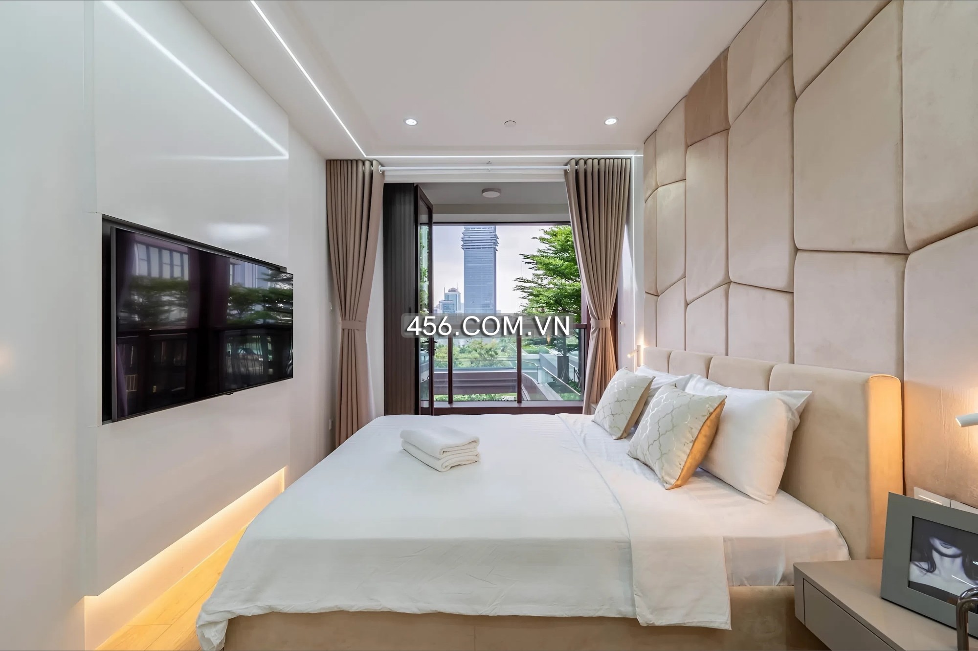 Hinh-Duplex The Galleria Apartment For Lease 160m2 with Garden City View