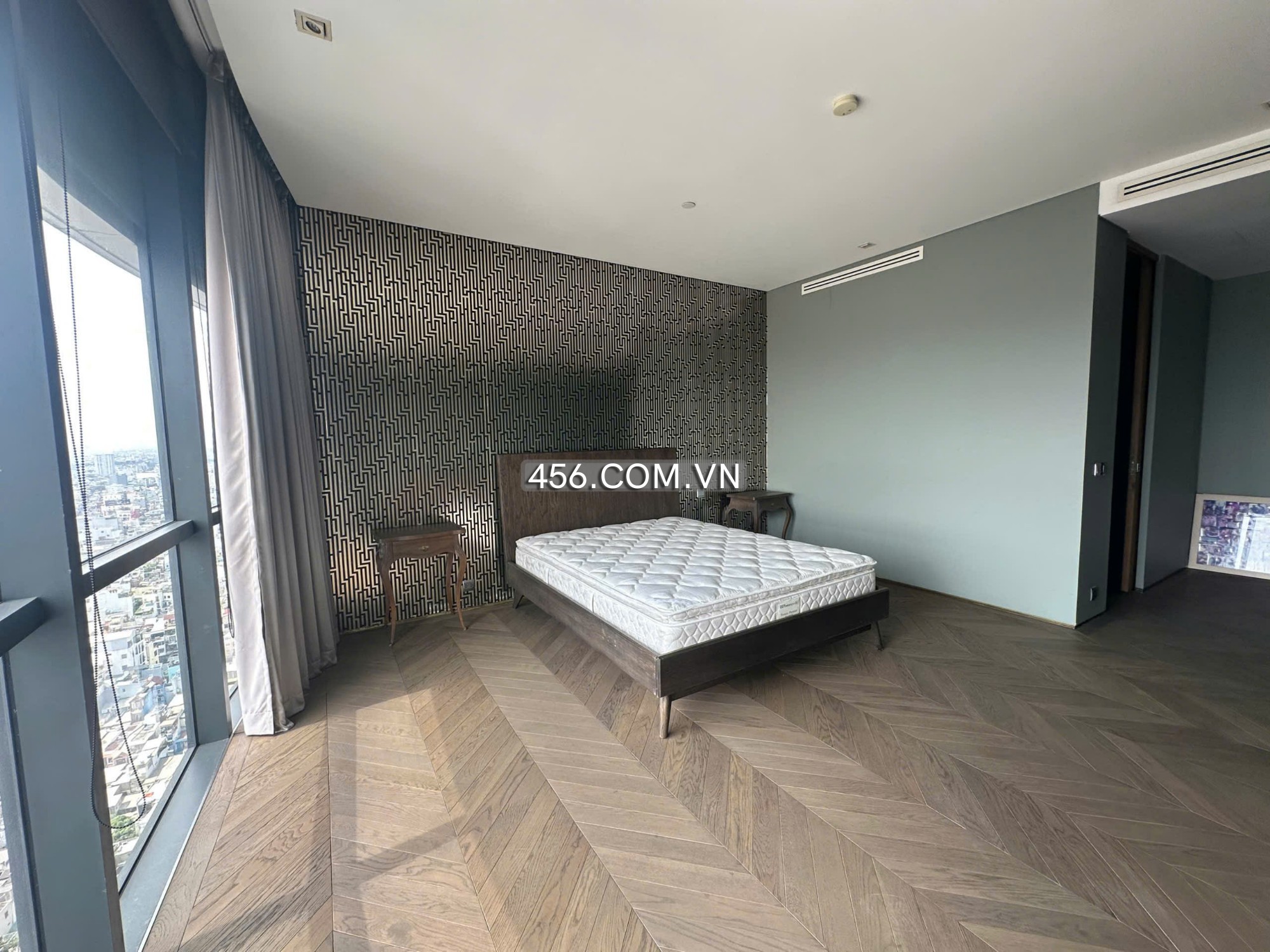 Hinh-Penthouse City Garden Apartment For Lease 320 sqm Morden Furniture City View