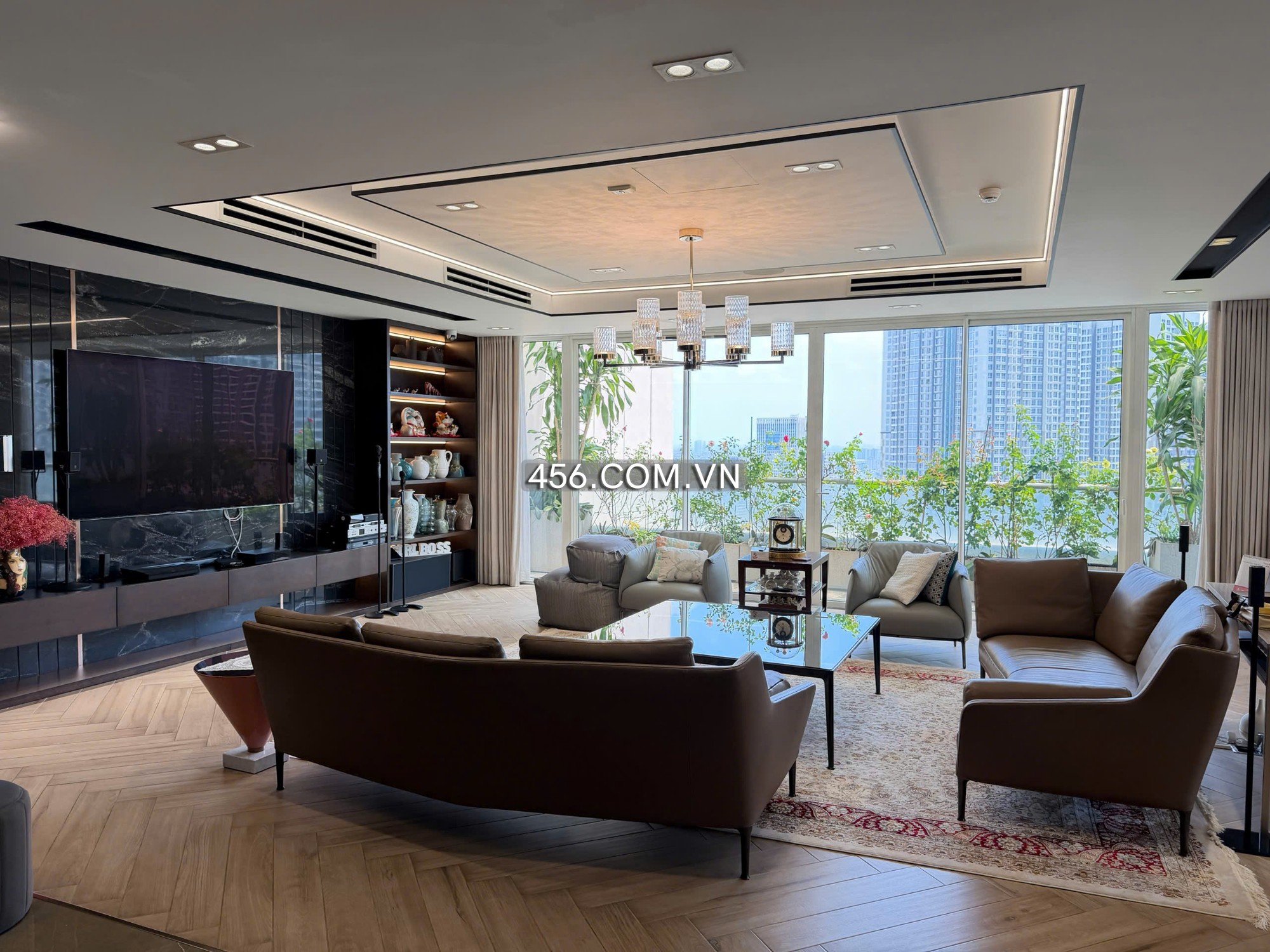 Hinh-Penthouse Saigon Pearl Apartment For Lease With Morden Furniture City View