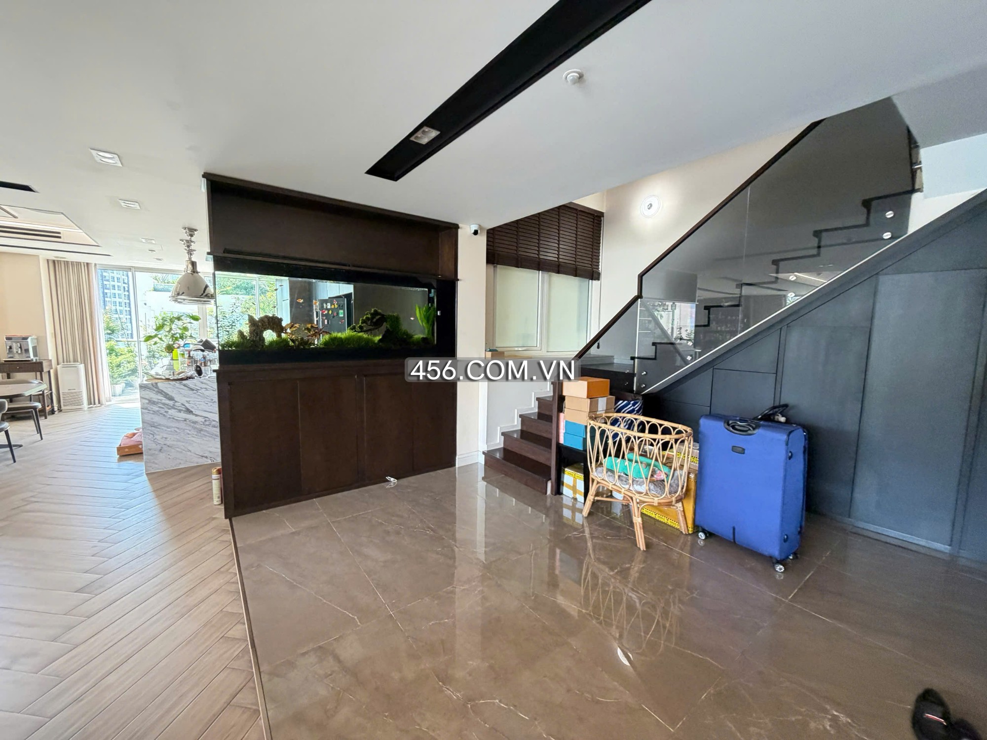 Hinh-Penthouse Saigon Pearl Apartment For Lease With Morden Furniture City View